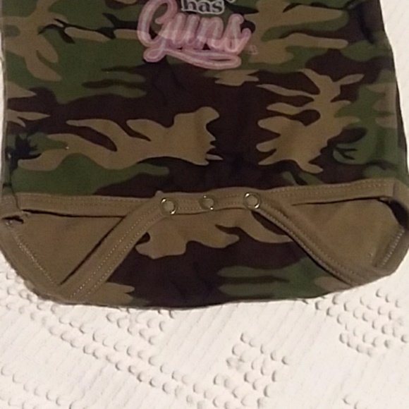 Camo Onesie - Picture 3 of 4